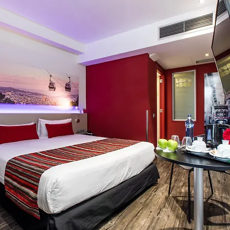 Leonardo Boutique Sagrada Familia 3*