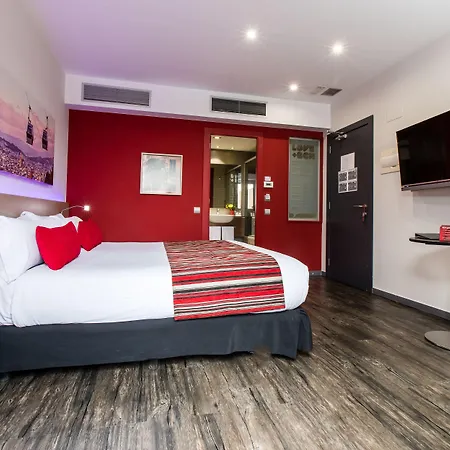 호텔 레오나르도 부티크 사그라다 파밀리아 3*