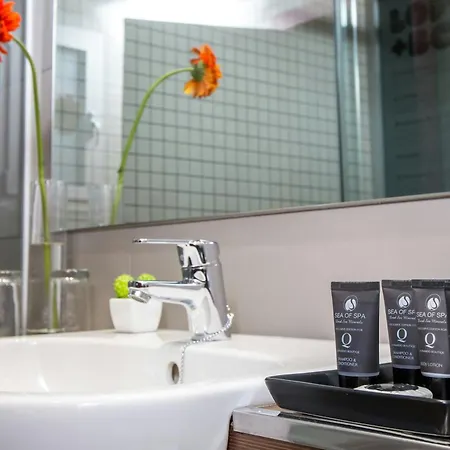 ホテル レオナルド ブティック サグラダ ファミリア 3*