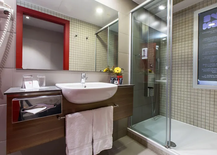 ليوناردو البوتيكي ساغرادا فاميليا 3*