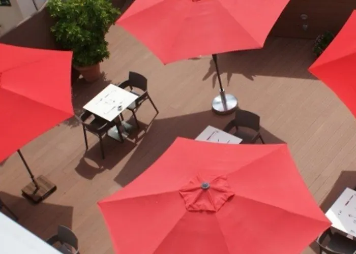 ليوناردو البوتيكي ساغرادا فاميليا 3* برشلونة