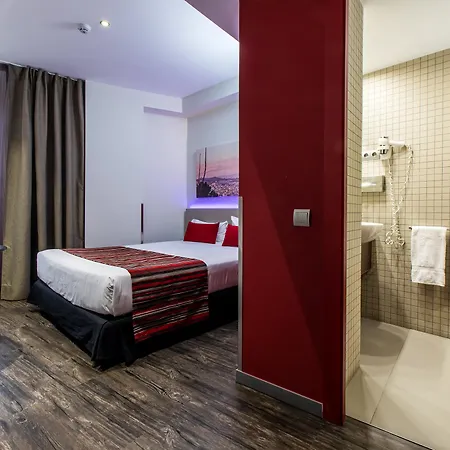 Leonardo Boutique Sagrada Familia 3*