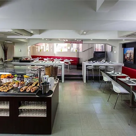 Hotel Leonardo Boutique Sagrada Familia 3*